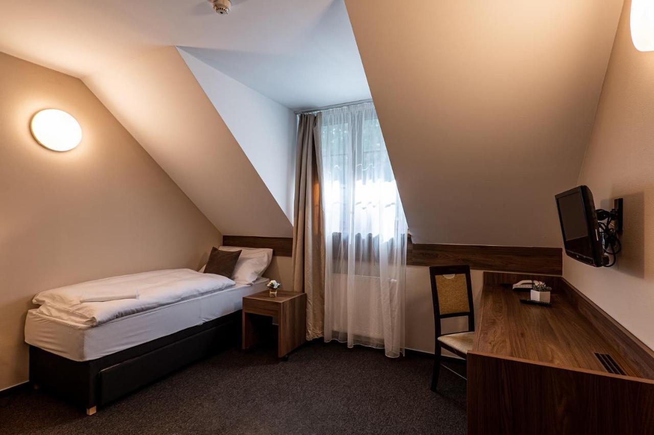 Wellness Hotel Pod Kycmolem Horní Lomná Eksteriør billede