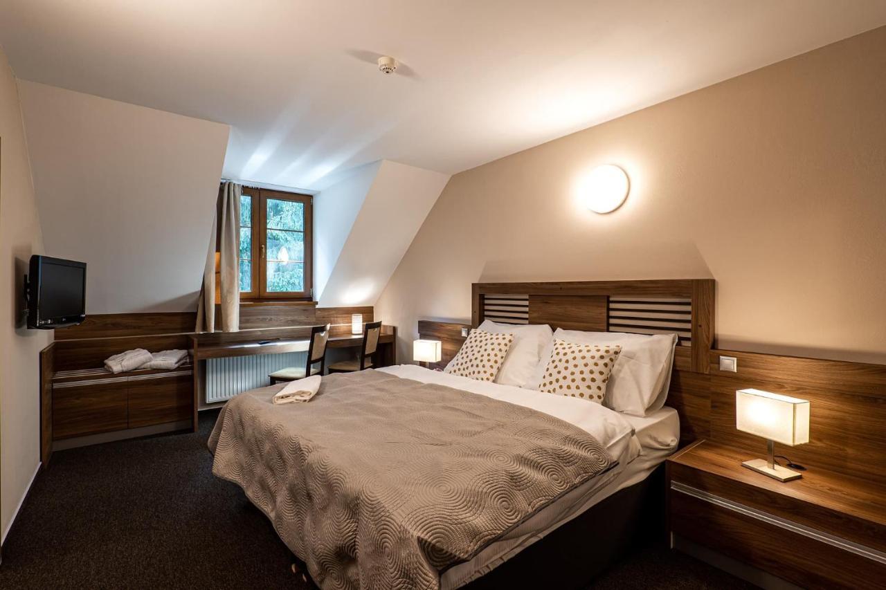 Wellness Hotel Pod Kycmolem Horní Lomná Eksteriør billede