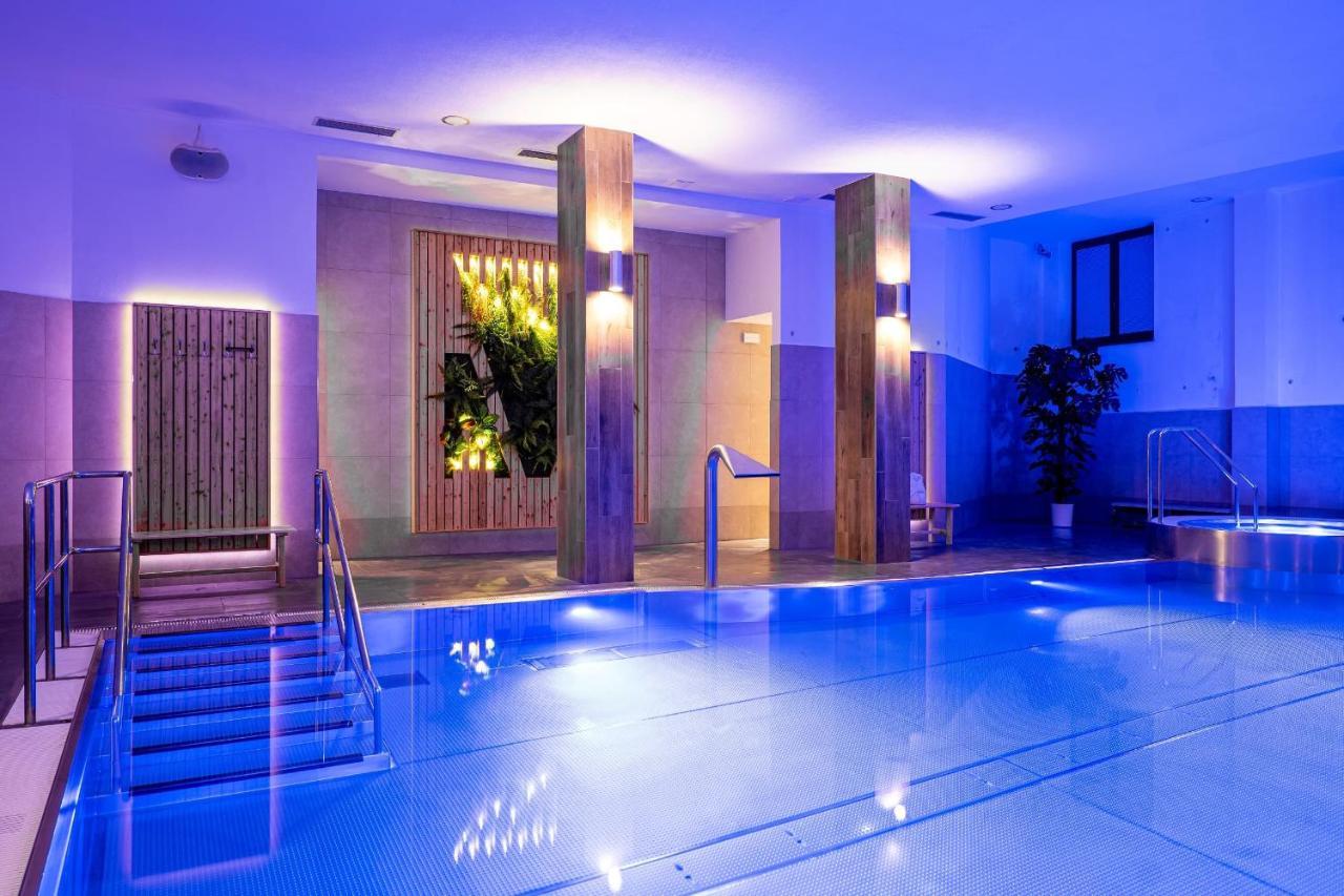 Wellness Hotel Pod Kycmolem Horní Lomná Eksteriør billede